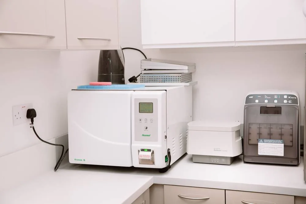 Autoclave and sterilisation equipment on the decontamination room worktop